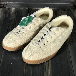 $90 Women’s Tretorn Nylite18 Plus Sneaker Cream